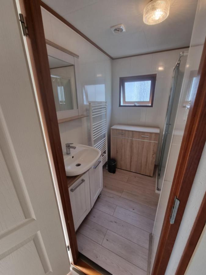 Ferienwohnung Direkt Am Strand In Makkum Ngoại thất bức ảnh