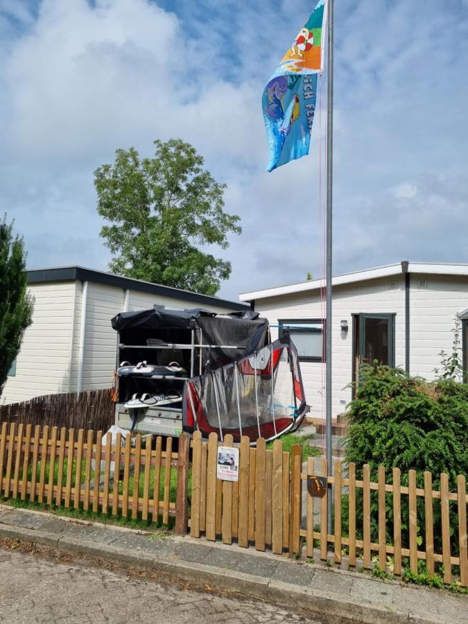 Ferienwohnung Direkt Am Strand In Makkum Ngoại thất bức ảnh